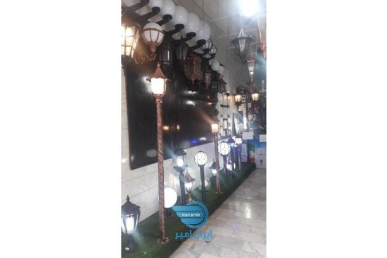 چراغ پارکی-باغ- باغچه و پرژکتور