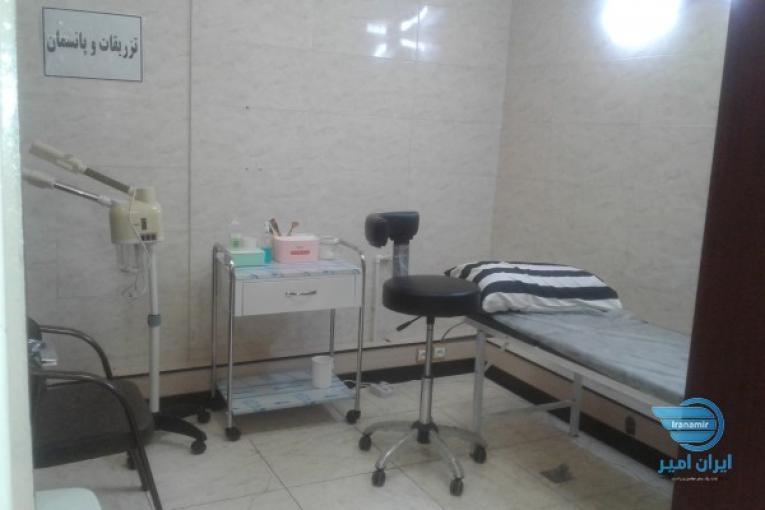 استخدام پرستار خانم