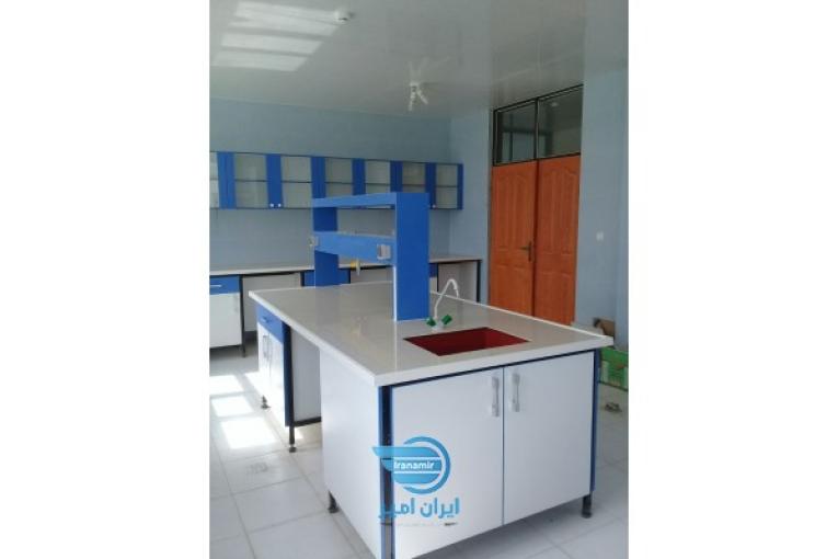 سکوبندی و تجهیزات آزمایشگاهی 