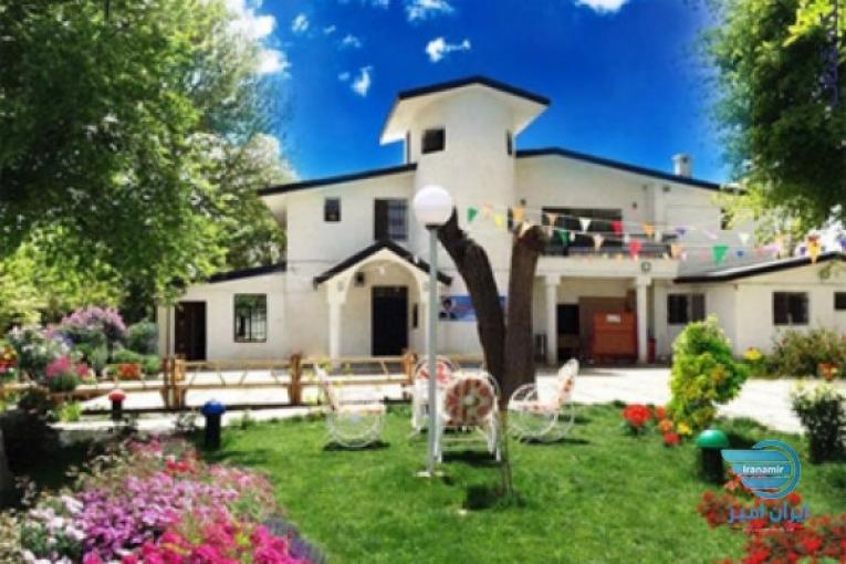 مرکز بستري درمان و نگهداري و توانبخشي بيماران اعصاب و روان 