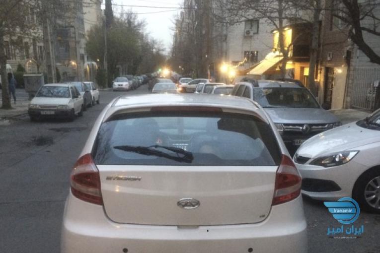 mvm315 هاچبک سفید 