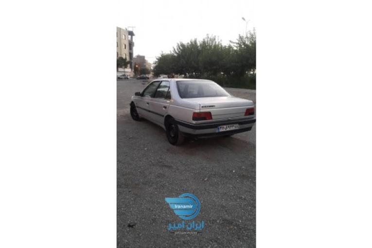 پژو ۴۰۵ نقره ای