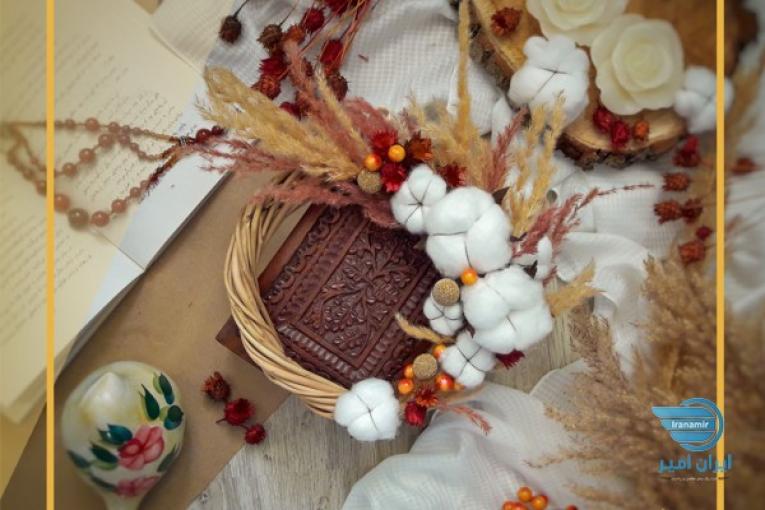 حلقه گل و آویز درب