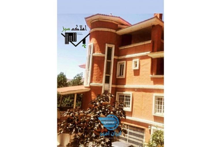 ویلا باغ لوکس