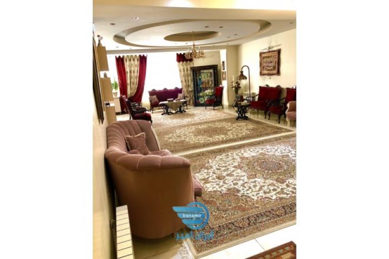 آپارتمان ۱۲۴ متری بسیار شبک