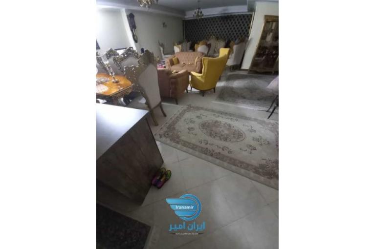 اپارتمان 97متری طبقه اول