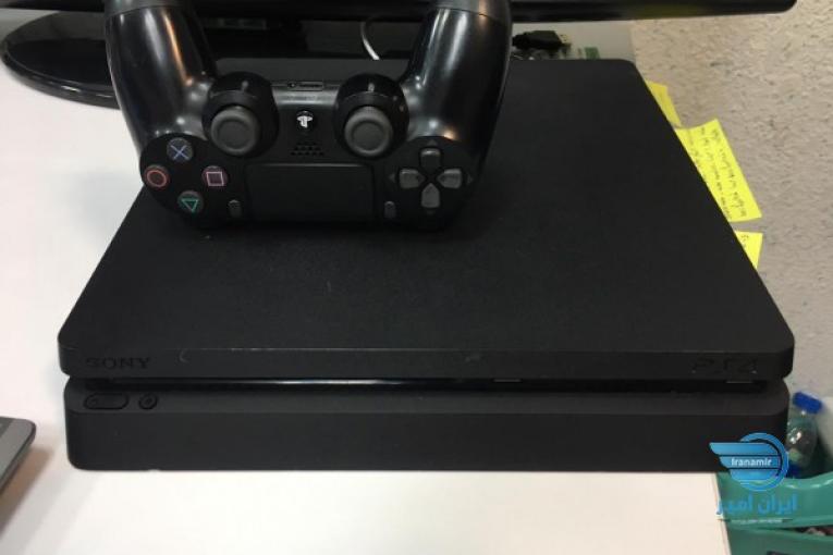 دستگاه PS4 اسلیم یک ترا در حد ( گارانتی تعویض)