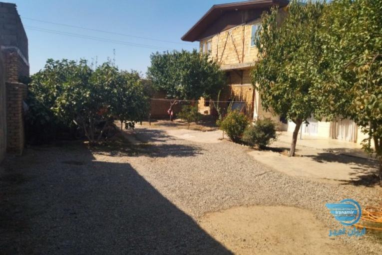 خانه ویلایی حیاط دار دوخوابه شیک ۵۰۰ متر