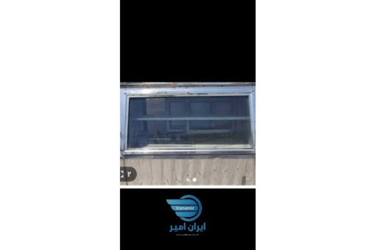 فروش یک عدد یخچال استیل ویترینی