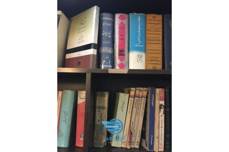 خریدار کتابهای کیلویی شما درب در منزلتان در مشهد