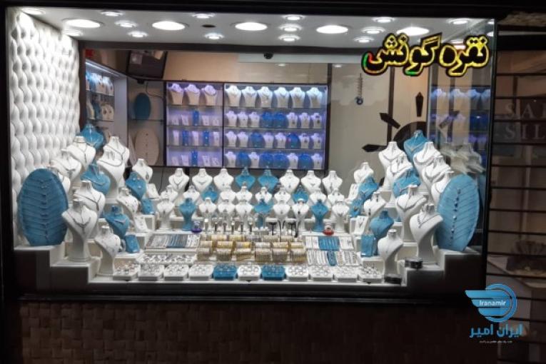 تولید ویترین دکوراسیون طلا و جواهر فروشی