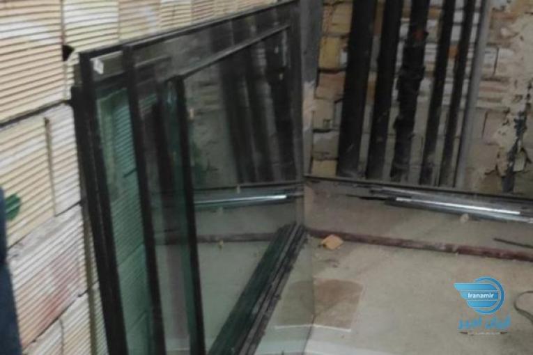 کارگرحمل شیشه سکوریت انواع سنگ اسلب سرامیک