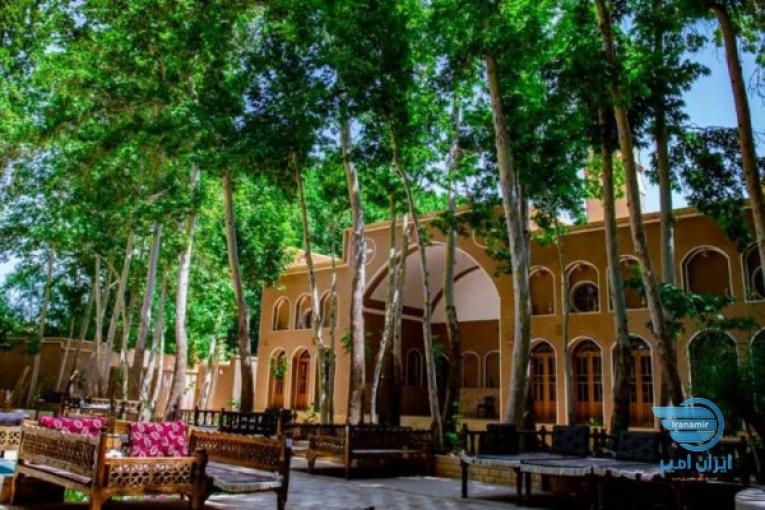 اقامتگاه باغ خوشنویس