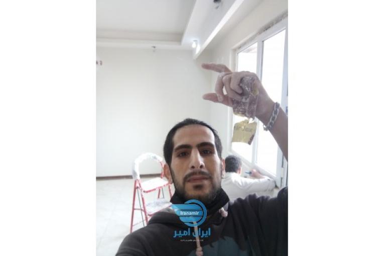 نقاش ساختمان و نصاب کاغذ 