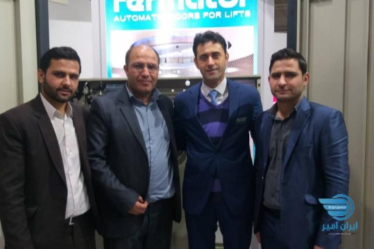 مرکز خرید آسانسور