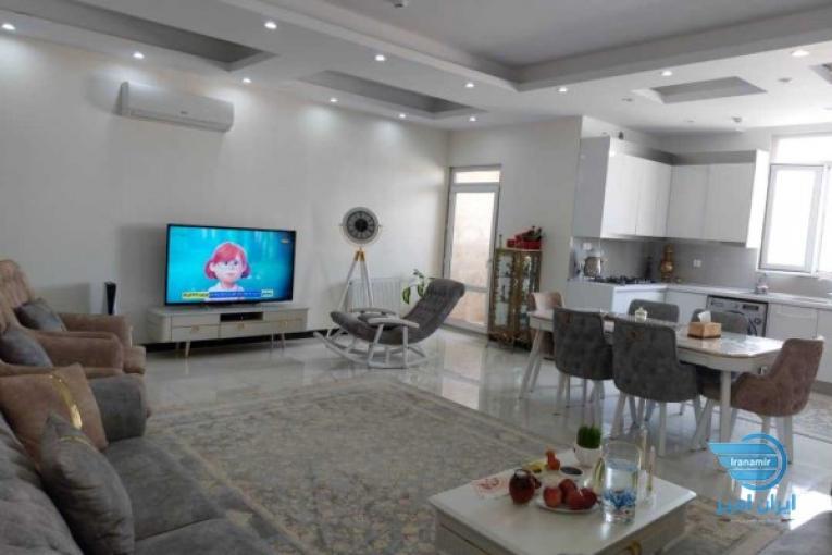 آپارتمان نوساز شیک فول امکانات