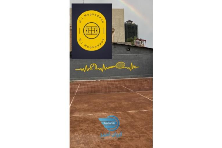 اموزش تنیس خاکی با شرایط استثنایی