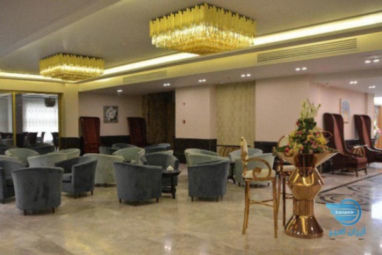 دفتر خدمات مسافرتی و گردشگری