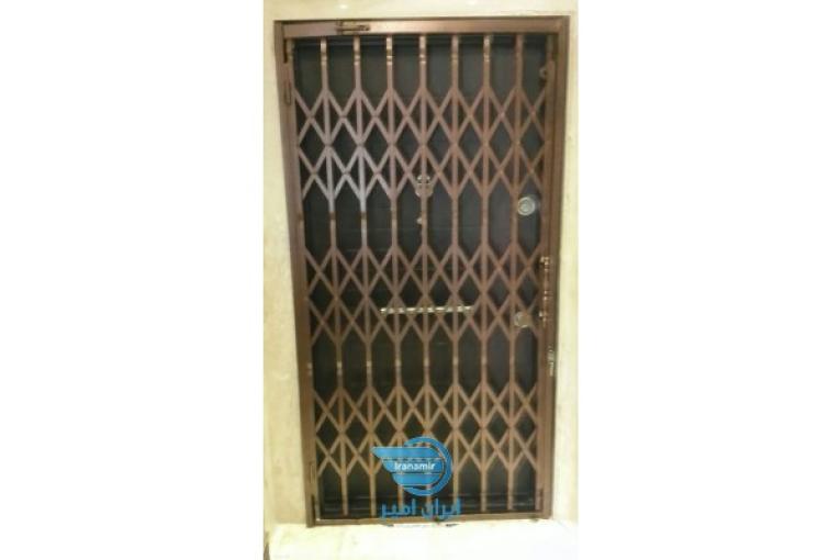 درب آکاردئونی درب آپارتمان