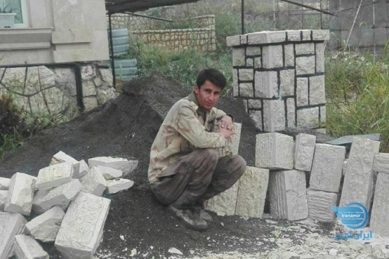 اجرای سنگ مالون لاشه ای ورقه ای با پیمانکاری رحمانی و رشیدی