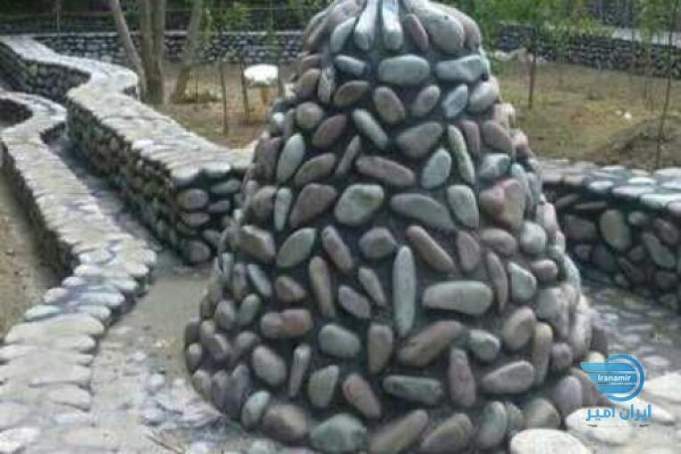 اجرای سنگ مالون لاشه ای ورقه ای با پیمانکاری رحمانی و رشیدی