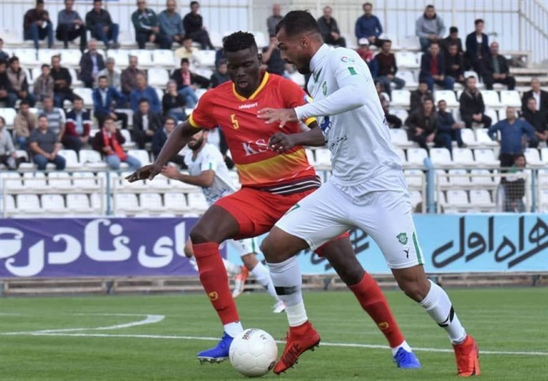 لیگ برتر فوتبال , فوتبال , تیم فوتبال استقلال , تیم فوتبال پرسپولیس , تیم فوتبال سپاهان اصفهان , 