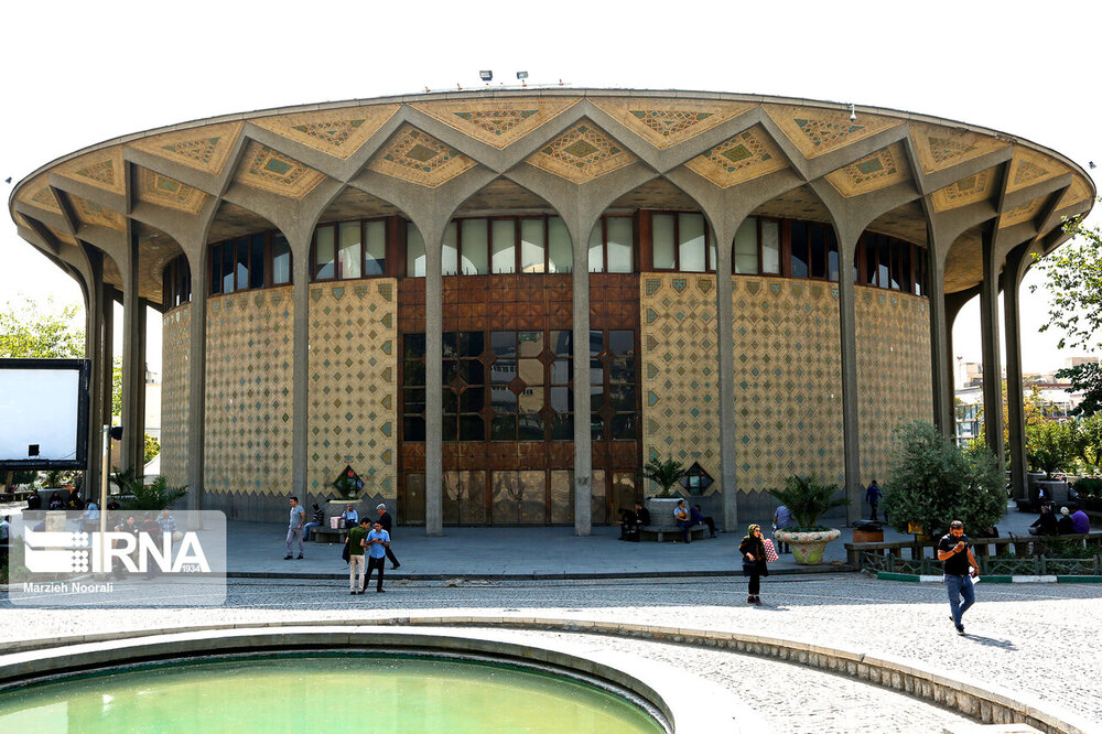 آن‌چه در تئاتر شهر اتفاق افتاده، افتخار متخصصان ایرانی است