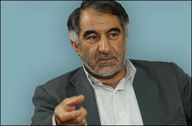روحانی کاری برای «خانه احزاب» نکرد/ مردم به برنامه احزاب رای دهند