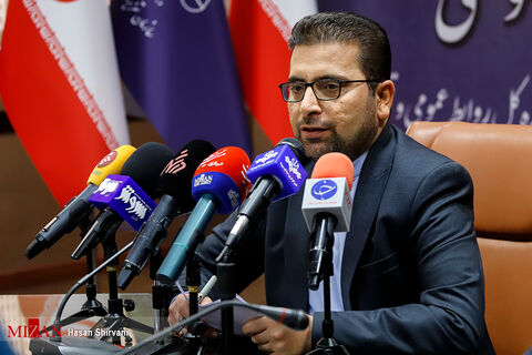 خودروسازان در کاهش قیمت خودرو خلل ایجاد کردند