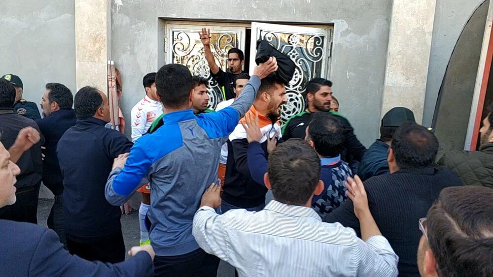 جنجال پایان بازی 90 و مس کرمان