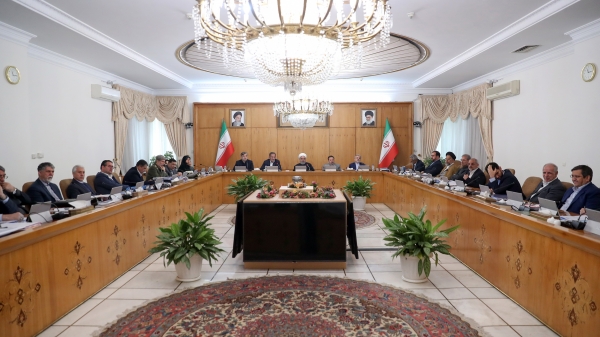 ارز ۴۲۰۰ تومانی برای تأمین کالا‌های اساسی، دارو و تجهیزات پزشکی تصویب شد