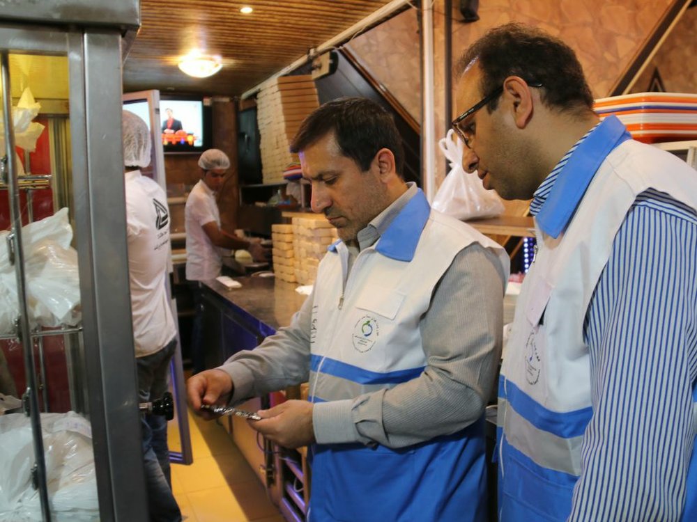 بازدید از کارخانه تولید کیک و کلوچه