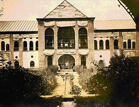 تاریخچه کاخ صاحبقرانیه تهران