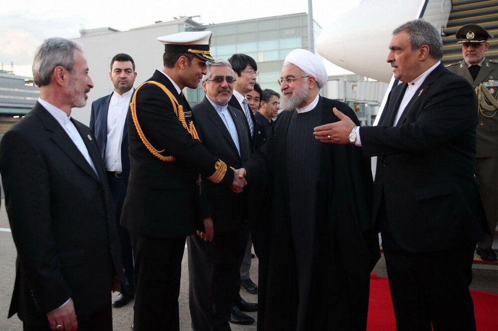 روحانی برای دیدار با آبه وارد توکیو شد