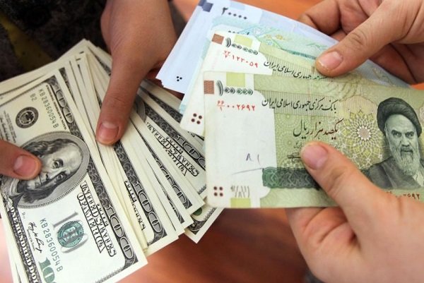 قیمت دلار امروز ۱۶ آذر به ۱۲۹۰۰ تومان رسید
