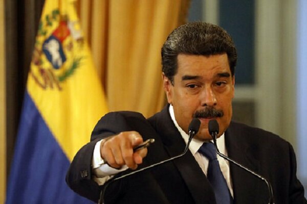 مادورو: ارتش ونزوئلا ۱۰۰۰ درصد آماده دفاع از کشور است