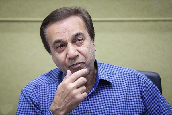 خون «حاج قاسم سلیمانی» باعث همبستگی شد/ خاطره جمعی از یک سرود