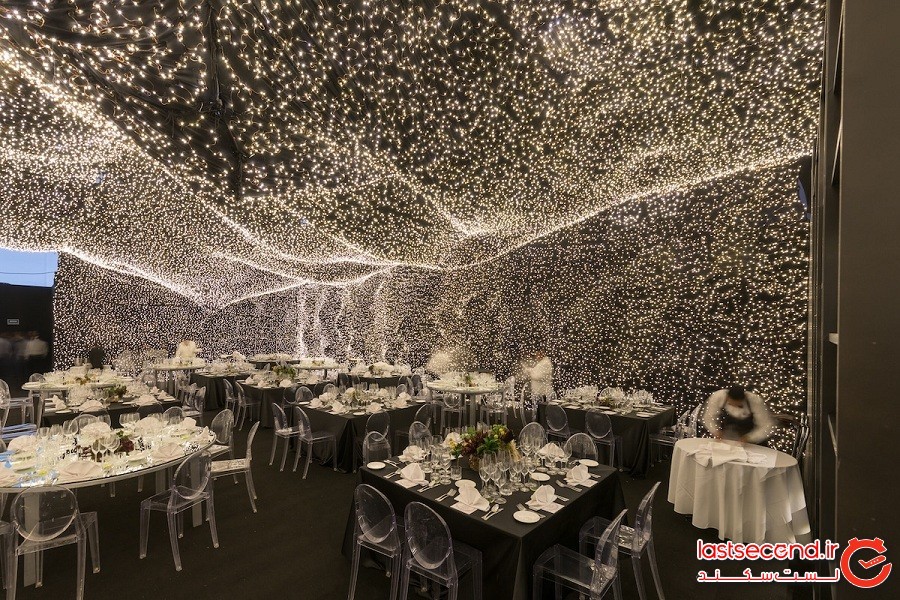 رستوران پوشیده شده از 250،000 چراغ ال ای دی