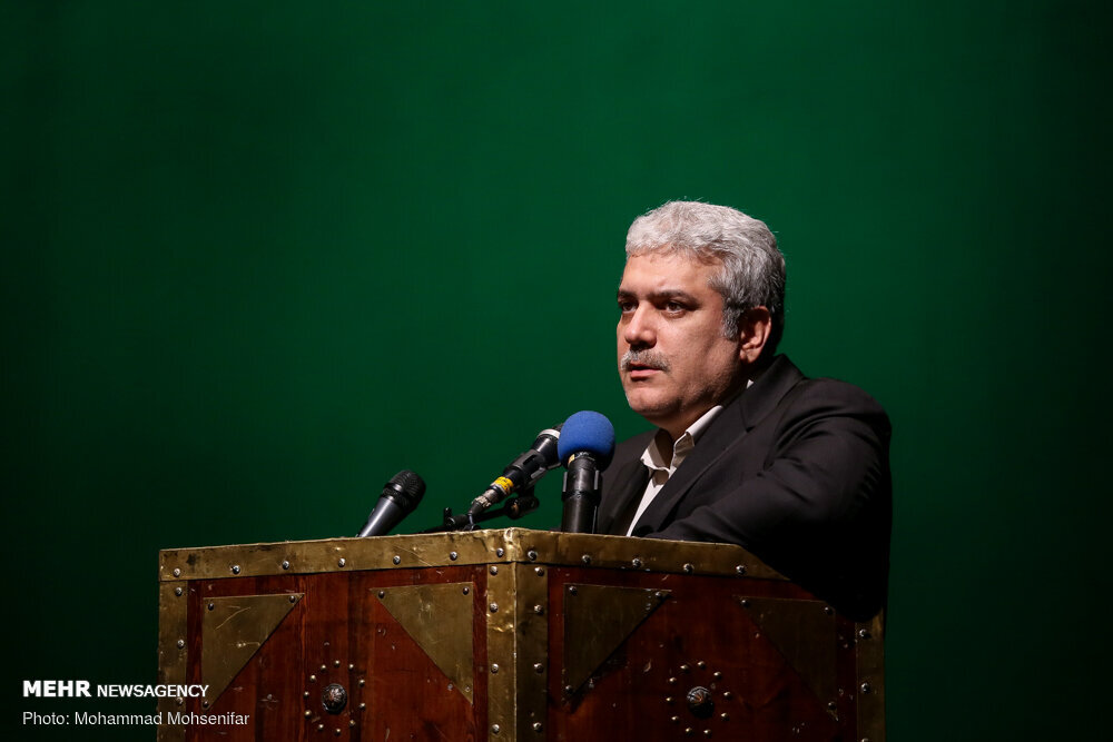 زیرساخت های اداری کشور با تولید مخالفت می کنند