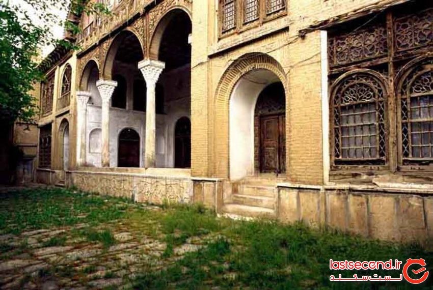 مشیر دیوان، عمارتی با معماری زیبا در سنندج