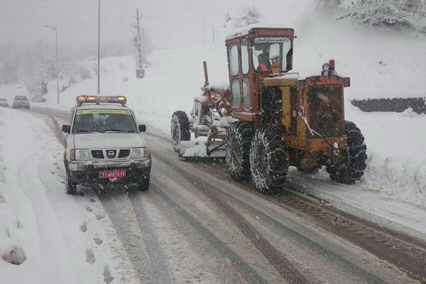 مه گرفتگی و بارش برف و باران در محورهای شش استان