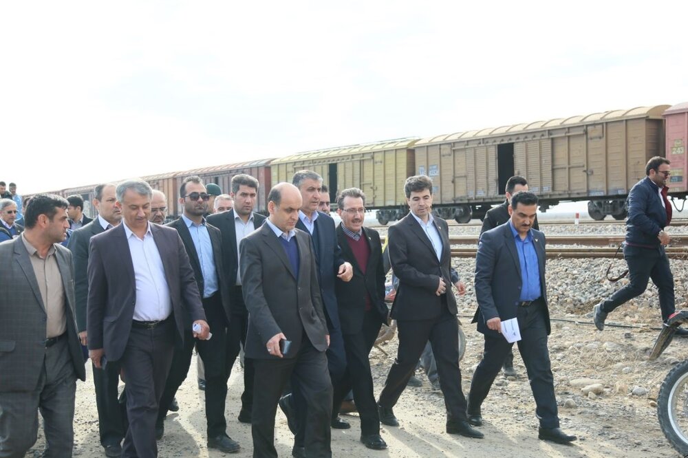 وزیر راه و شهرسازی از گمرک اینچه برون بازدید کرد