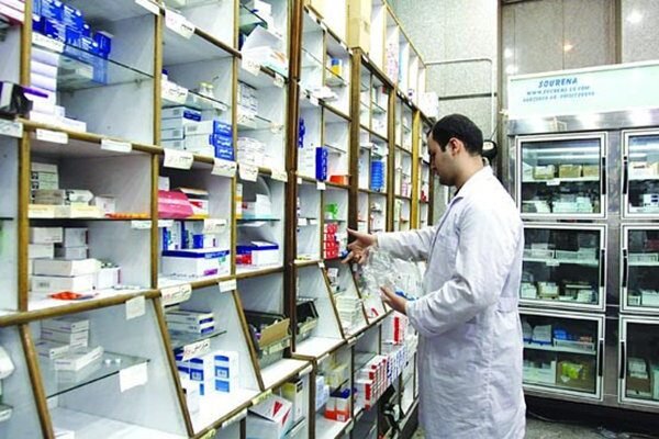 بازرسی و نظارت بر فروش محصولات بهداشتی در داروخانه های ایلام
