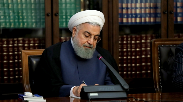 دکتر روحانی، قانون شفافیت و نظارت بر تامین مالی فعالیت های انتخاباتی در انتخابات مجلس را ابلاغ کرد