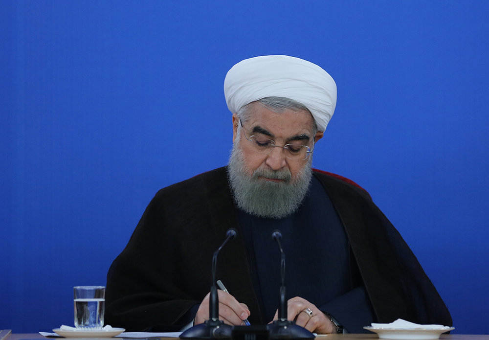 روحانی درگذشت برادر وزیر دادگستری را تسلیت گفت