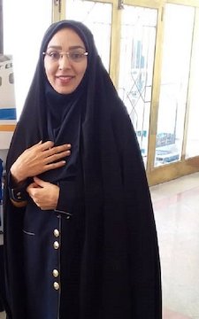 بانوی چادری؛ تنها زنِ مهندس تعمیرات هواپیما در ایران