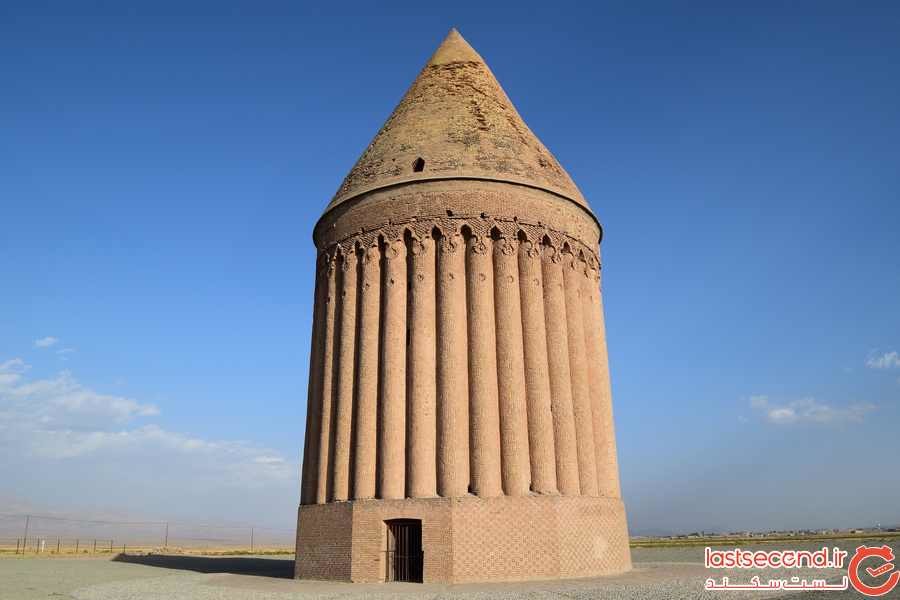 برج میل اردکان