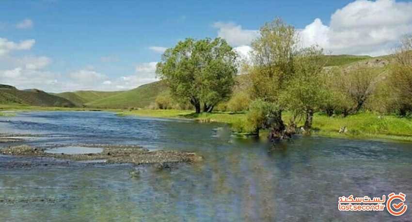 روستای دوزخدره، روستای در میان رشته‌ کوه زاگرس