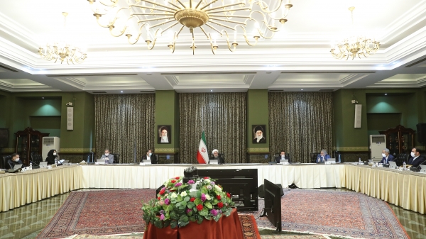 سال ۹۸ سال افتخار ملت بزرگ ایران بود/ دولت همه توان خود را برای کاستن از فشارهای اقتصادی دشمنان بر مردم بکار گرفته است/ سال ۹۸ سال بدون اتکا به نفت بود/همه خانه های سیل زدگان در ابتدای سال ۹۸، احداث و یا مرمت شد/ صنعت هسته ای ما آزاد از هر قید و بندی مشغول فعالیت است/ ترور سردار بزرگمان را بی پاسخ نگذاشته و نخواهیم گذاشت/ قدردانی از همه نیروهای نظامی کشور برای مقاومت قاطعانه در برابر آمریکا/افتتاح طرحهای عظیم در سخت ترین شرایط تحریمی ، سیلی محکمی بر ابرقدرت متجاوز بود