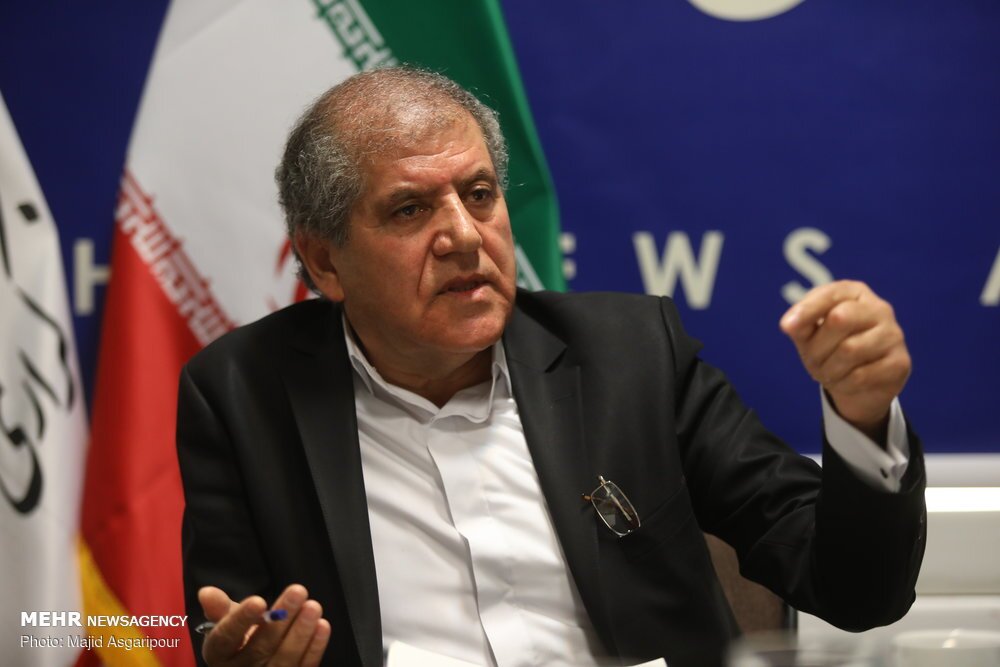 سالن‌های قدیمی در اولویت بازسازی قرار گیرد